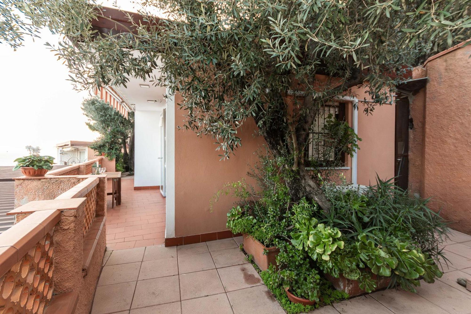 C22 Beachfront Villa - Spa Bath, Pool, Private Beach, Parking Free Andora Екстер'єр фото
