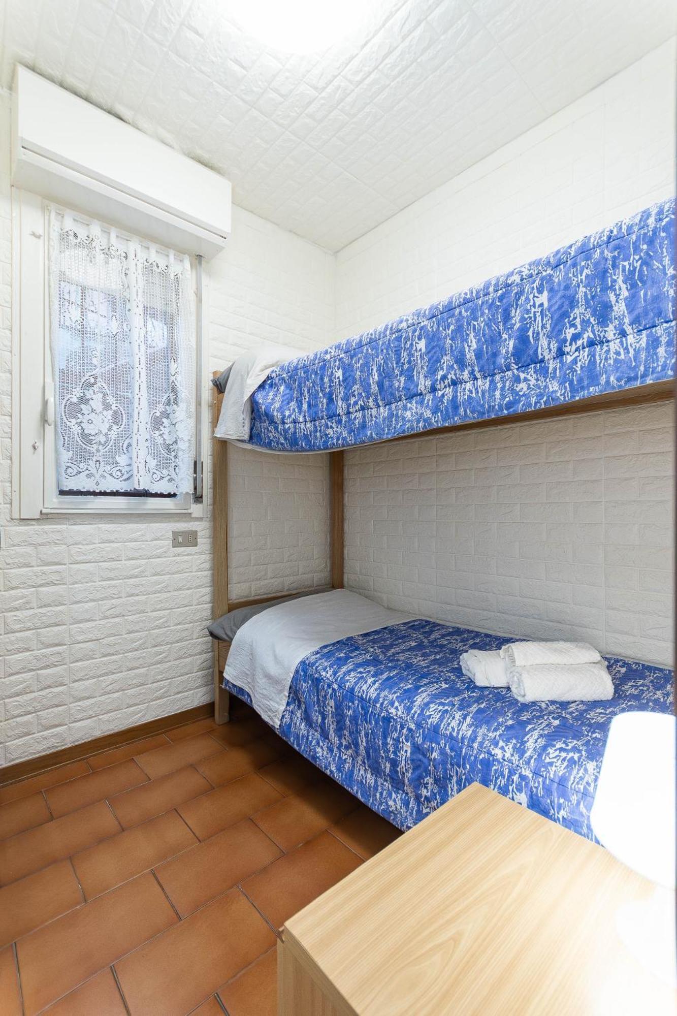 C22 Beachfront Villa - Spa Bath, Pool, Private Beach, Parking Free Andora Екстер'єр фото